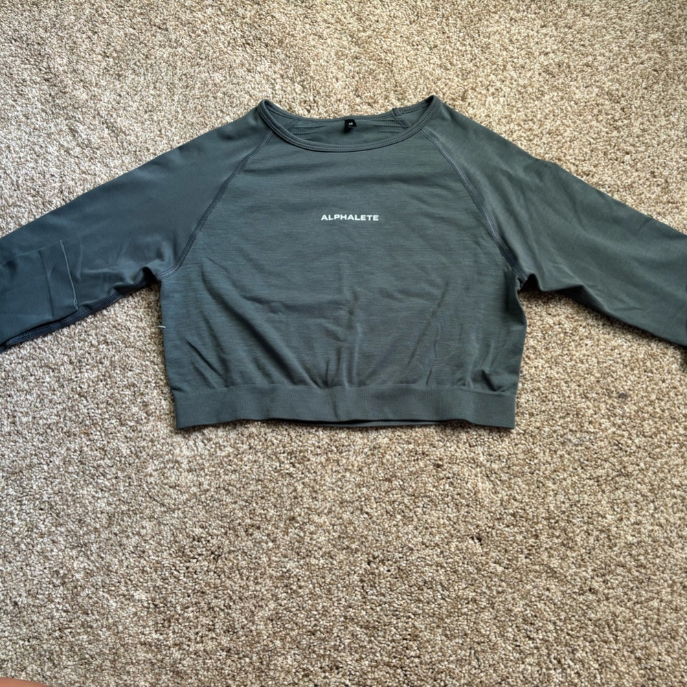 Alphalete Long Sleeve Crop